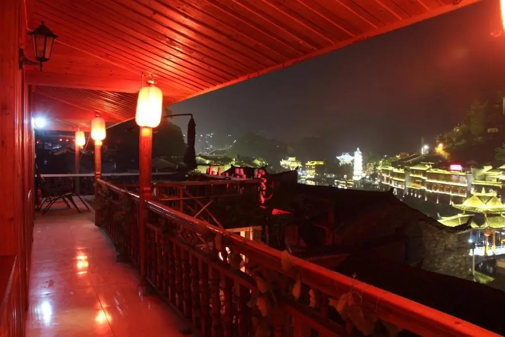 Fenghuang Soft Time Inn — фото 1