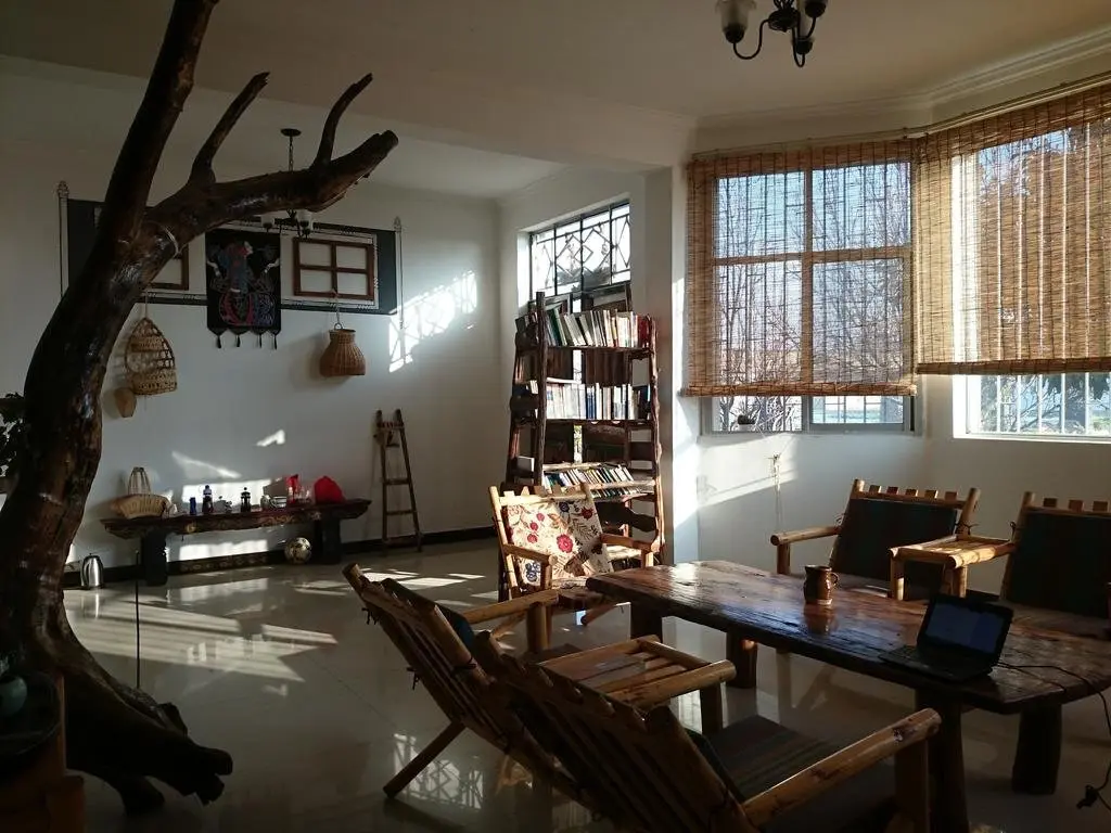 Дали: Dali Erhai Ai Yuan Xuan Inn Sea View Hostel
