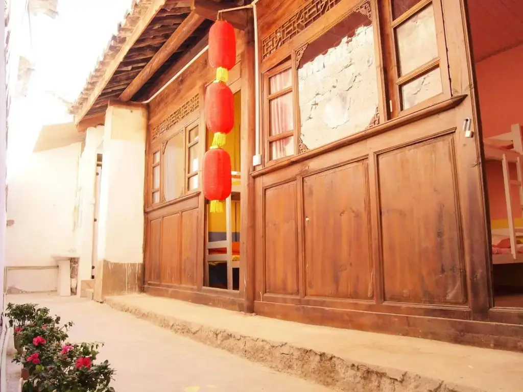 Лицзян: Lijiang Kelsang Hostel