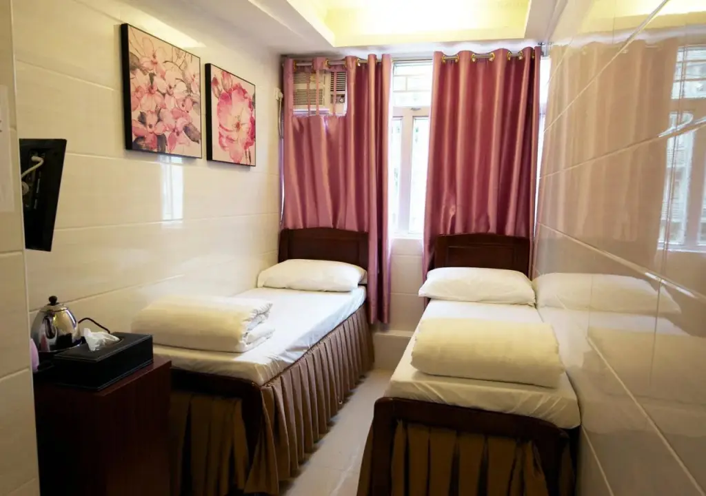 Гонконг: Ginza Hotel