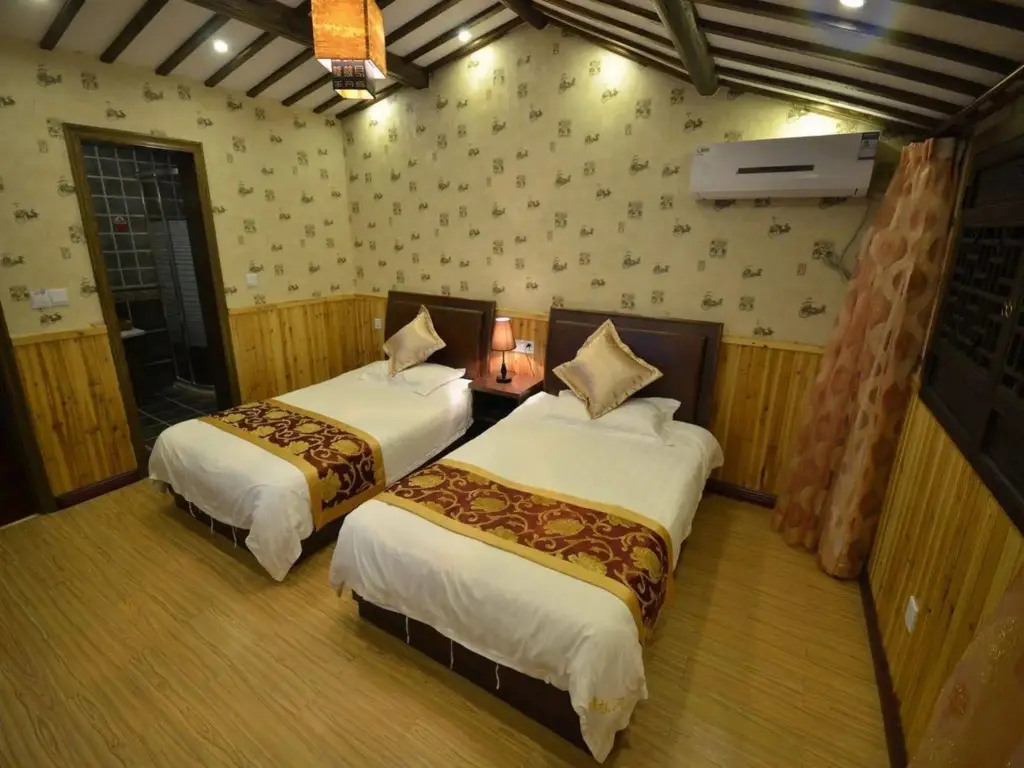 Цзясинь: Wuzhen Jinhanghe Inn