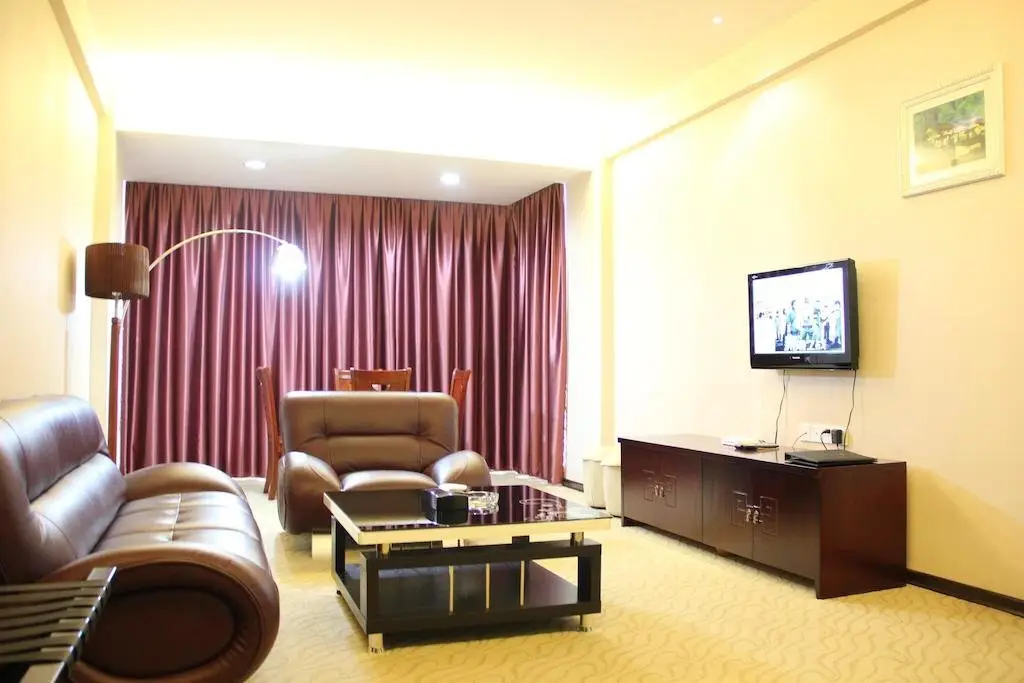 He Zhou Huang Yao Jiu Hu Shan Hotel — фото 1