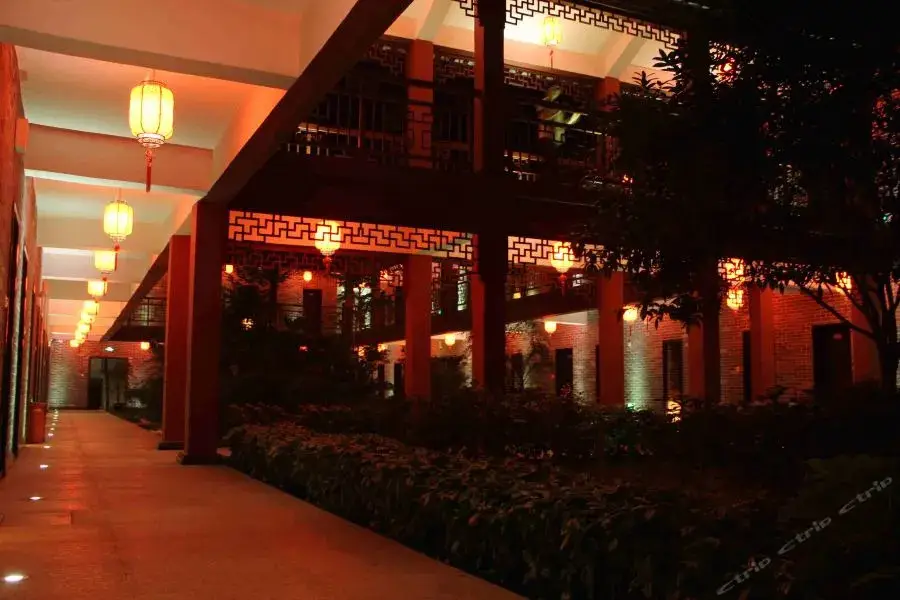 He Zhou Huang Yao Jiu Hu Shan Hotel — фото 1