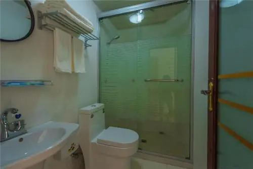 Хучжоу: Mogan Mountain Yunpan Xingxi Guesthouse