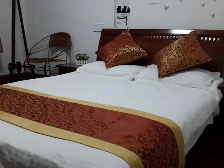Цзясинь: Xitang Xuyue Theme Inn