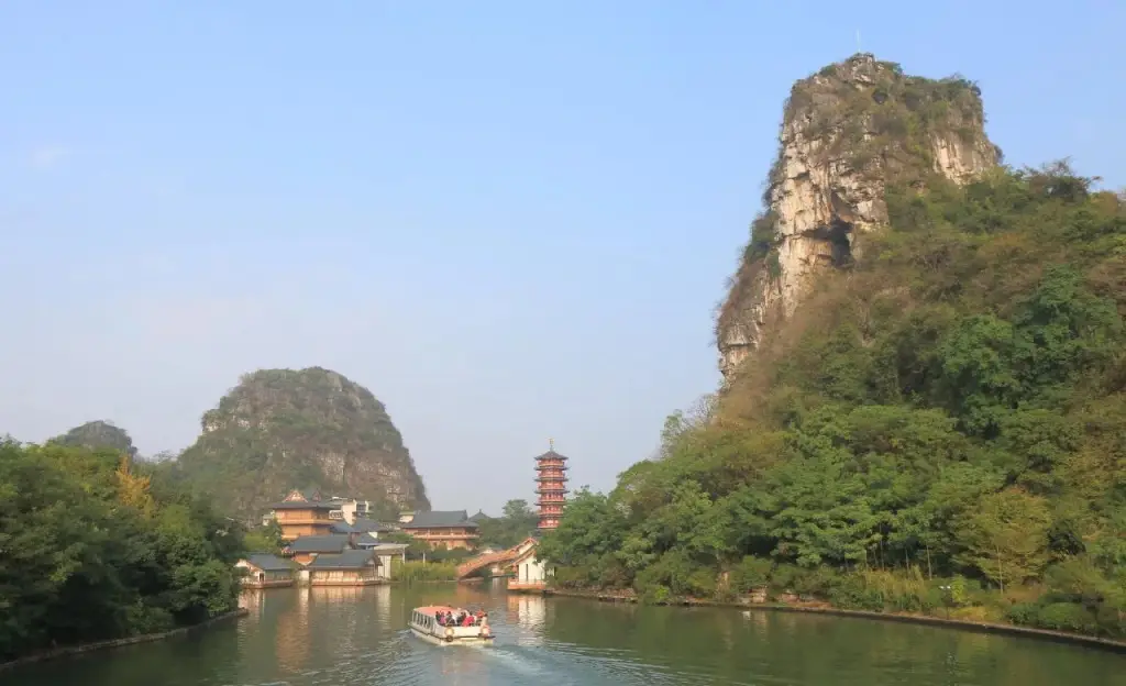 Гуйлинь: Guilin Wisteria Hotel