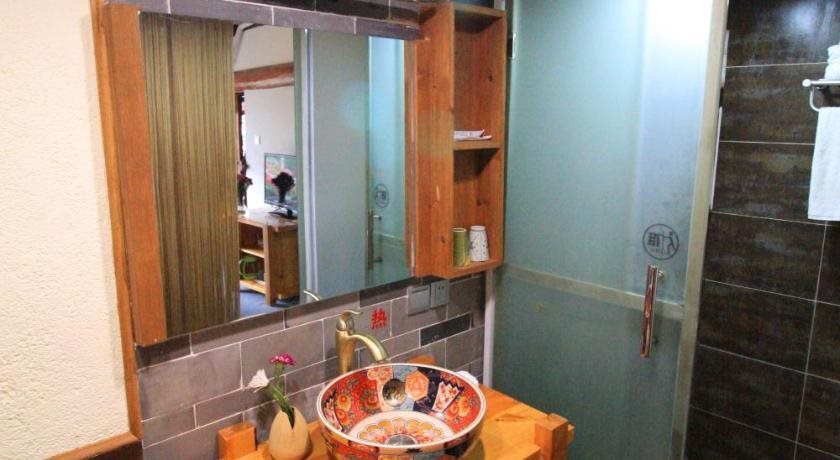 Дали: Cabin 7 Inn