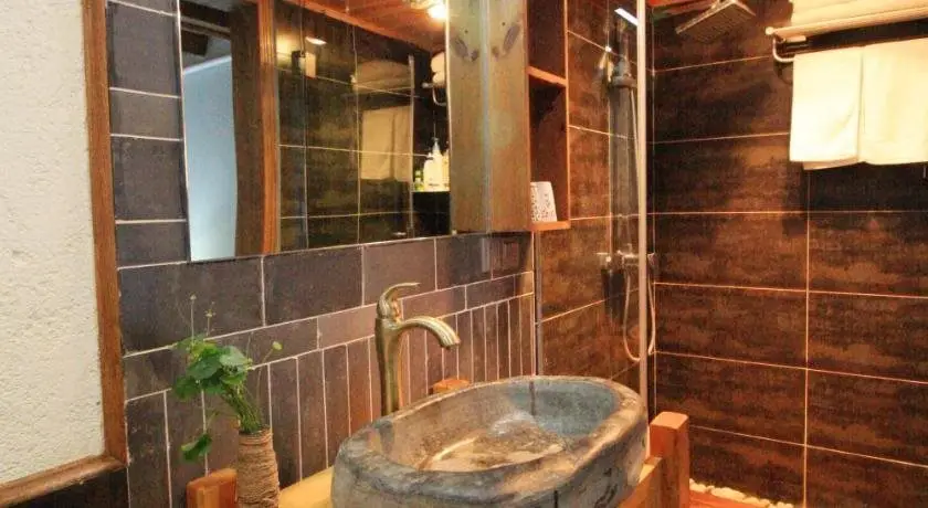 Дали: Cabin 7 Inn