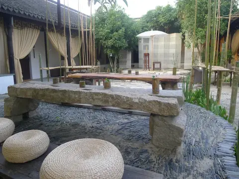 Moonlit Garden — фото 1