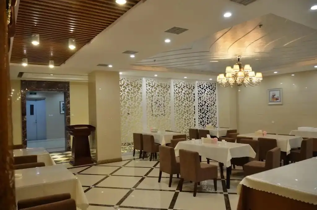 Тяньцзинь: Tianjin Garden Business Hotel