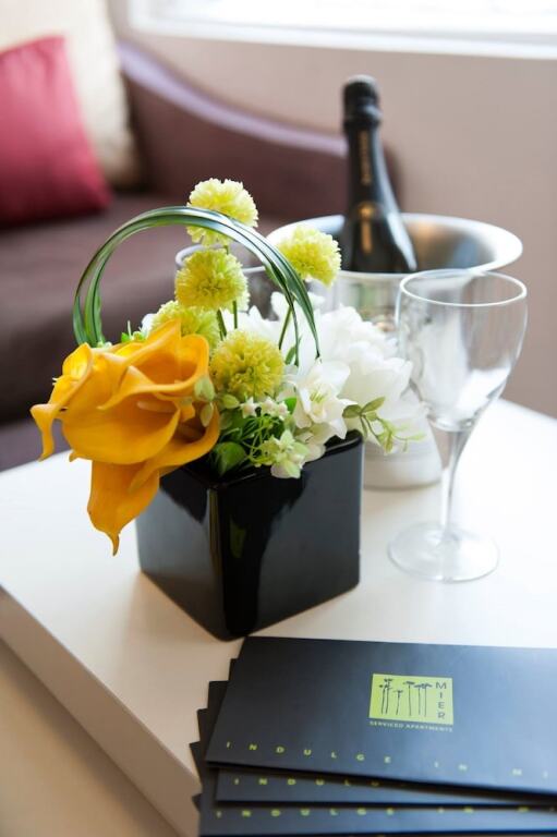 Гонконг: Mier Serviced Apartments