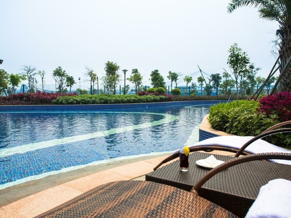 Чжаоцин: LN Dongfang Hotel, Sihui