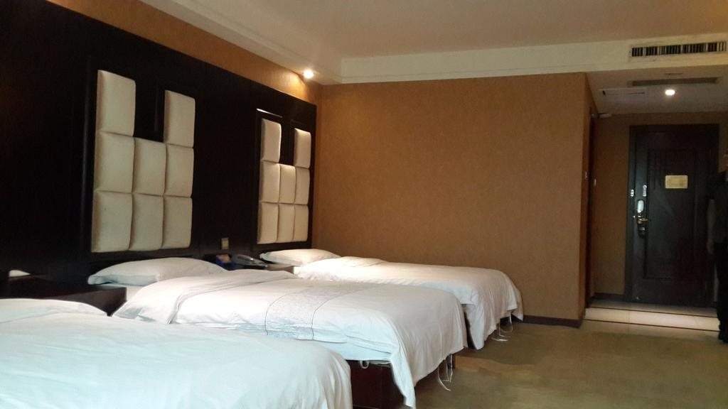 Чжуншань: Zhongshan Tianhong Hotel