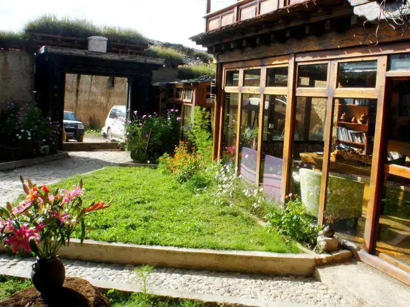 Шангри-Ла: Shangri-La Barley Villa
