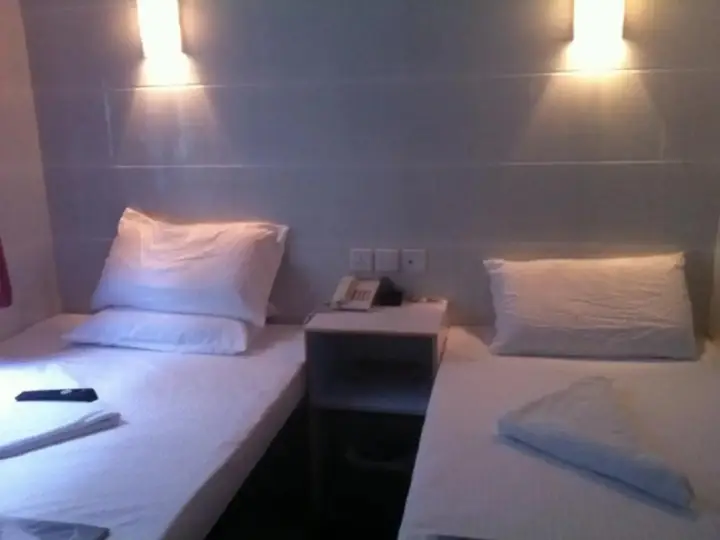 Гонконг: New Cosmos Hotel