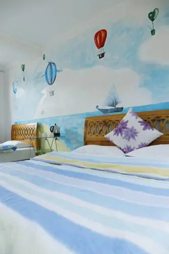 Дали: Dali Small Inn