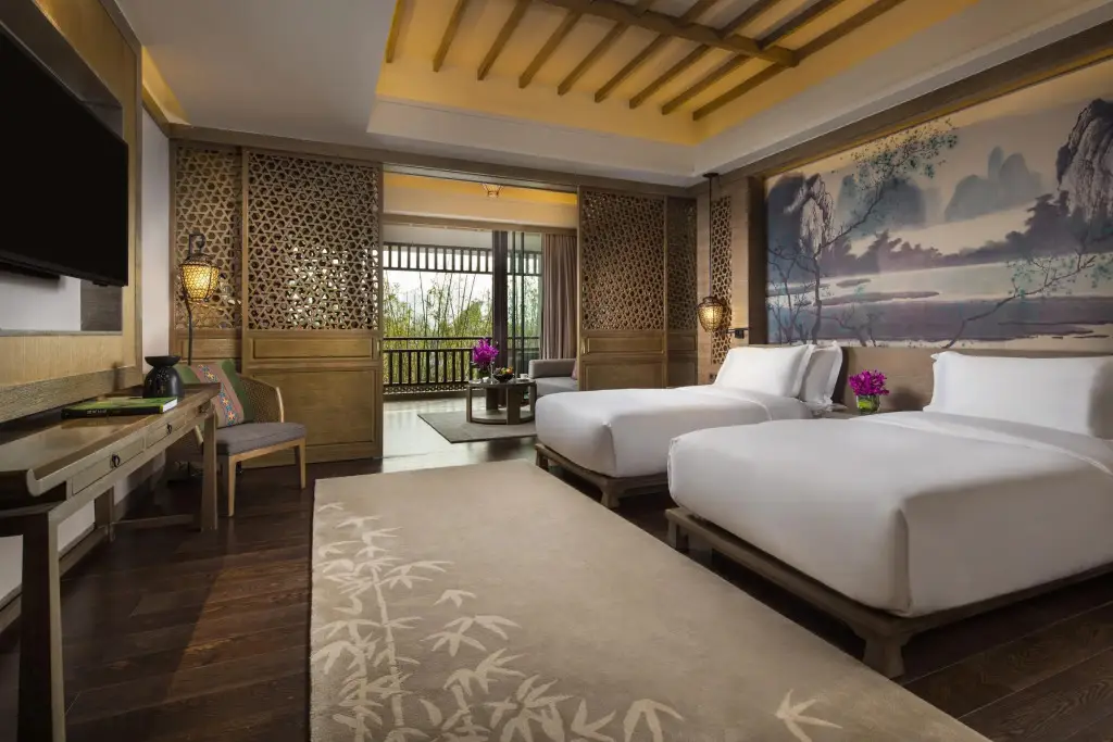 Яншо: Banyan Tree Yangshuo