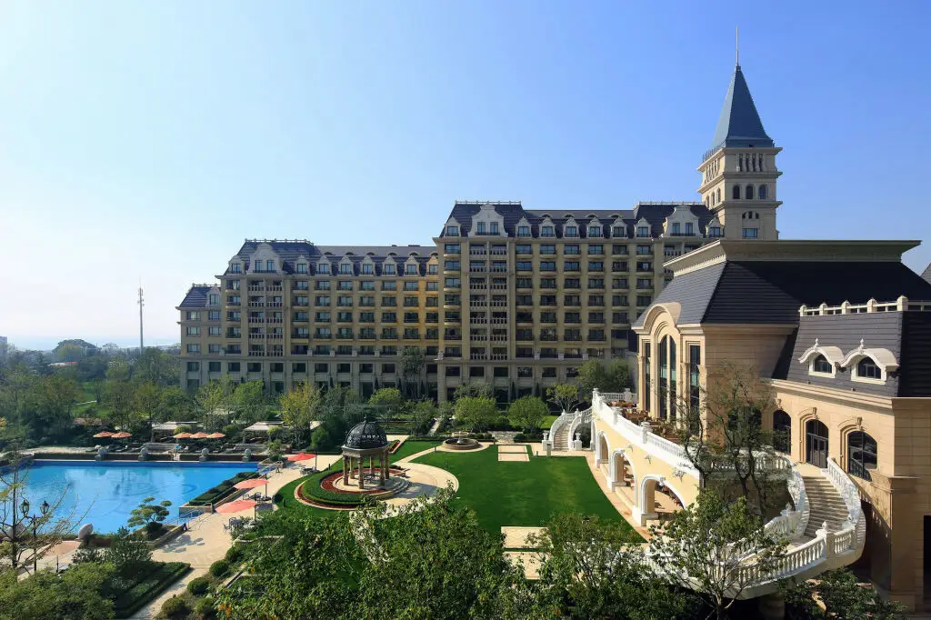 Циндао: Hilton Qingdao Golden Beach