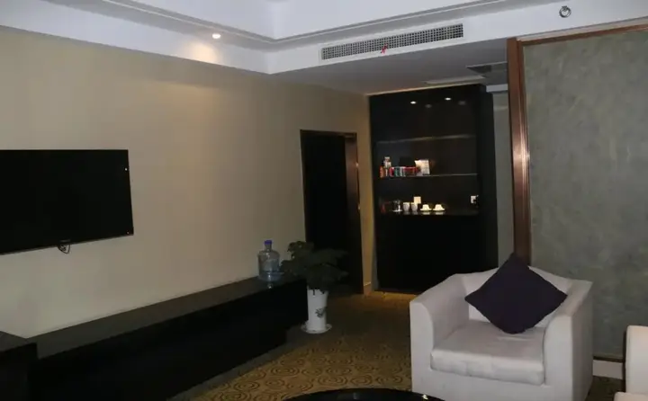 Циндао: Qingdao Jinzhongtai Hotel