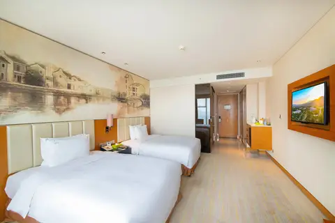 Junluxe Hotel Guangzhou Science City-Free Shuttle Bus Service to Guangzhou Canton Fair — фото 1