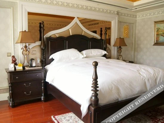 Чэнду: Mushan Qinyuan Meeting Holiday Hotel