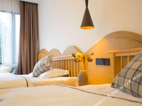 Лешан: Emei Gongtonghua Inn