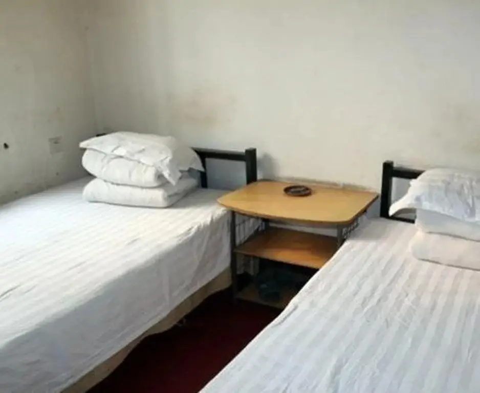 Баодин: Fuming Lake Hotel