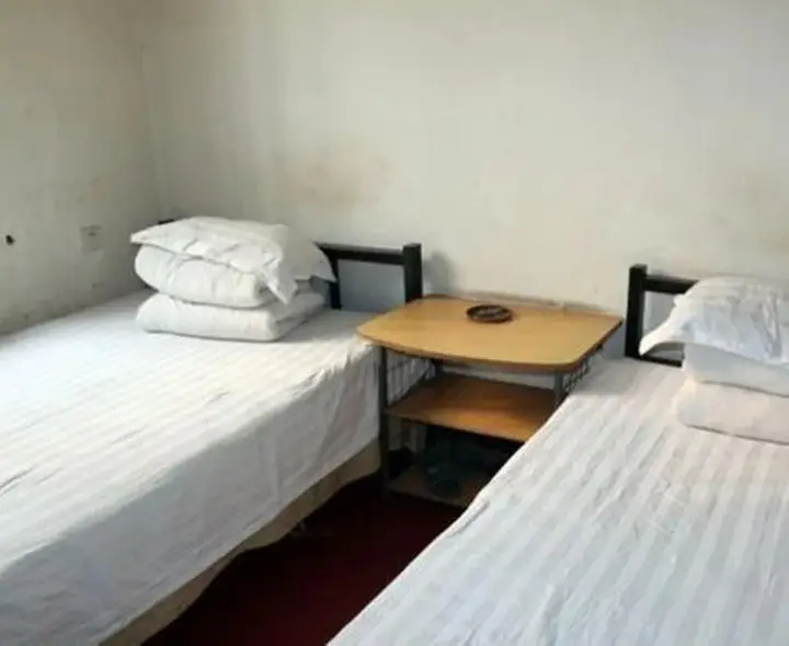 Баодин: Fuming Lake Hotel