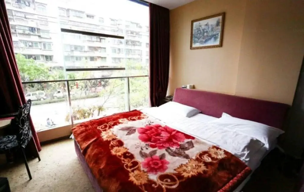 Мяньян: Mianyang Santai Nanhe Business Inn