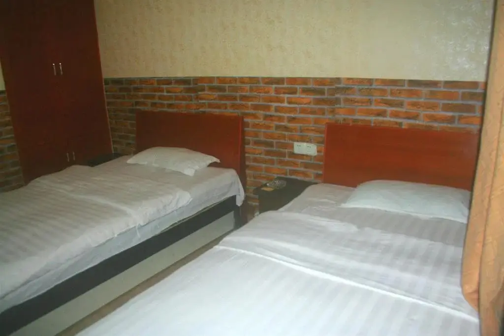 Мяньян: Mianyang Santai Nanhe Business Inn