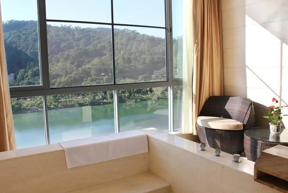 Гуанчжоу: Yihua Riverview Hot Spring Holiday Hotel