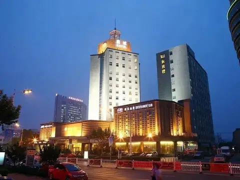 Yucheng Hotel — фото 1