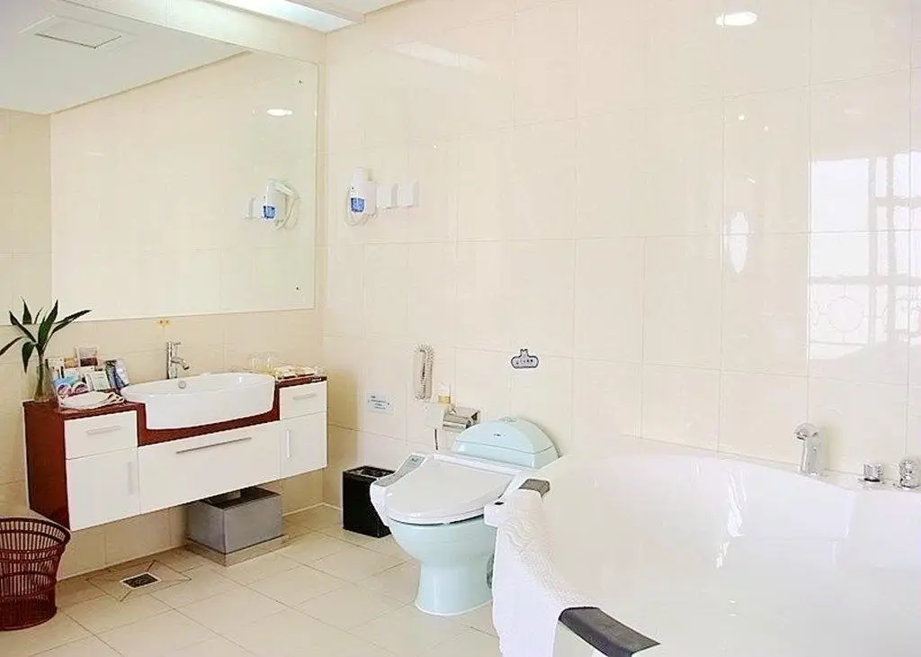 Линьи: Luban International Hotel