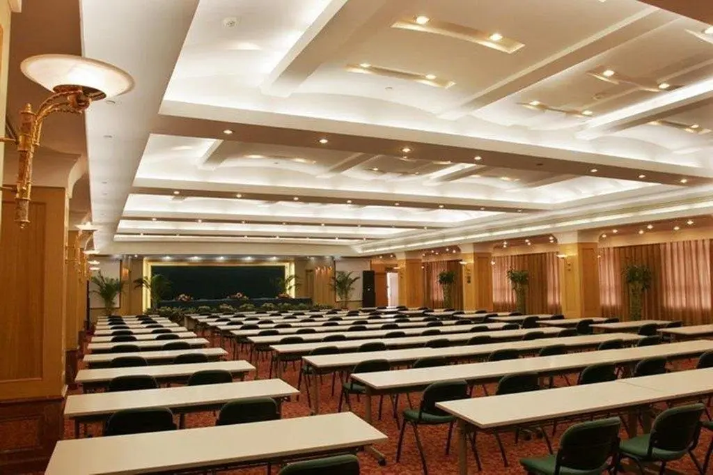 Линьи: Taoranju Hotel