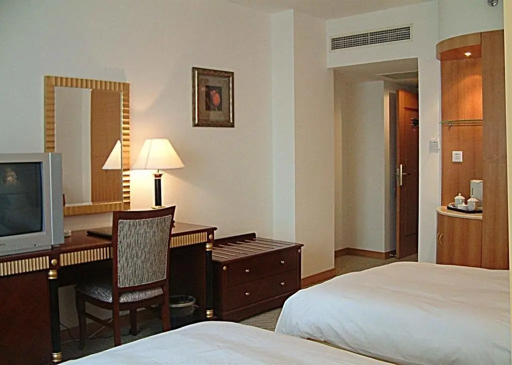Шанхай: Shanghai Railway Mansion Hotel