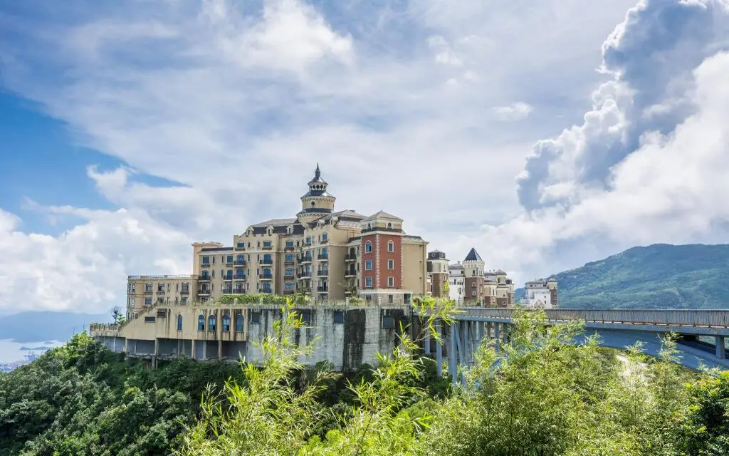Шэньчжэнь: Aden Select Shenzhen Taizi