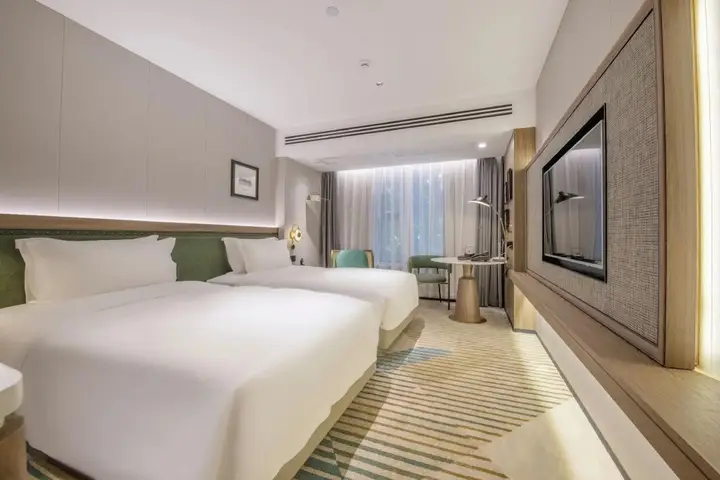 Шэньчжэнь: Aden Select Shenzhen Taizi