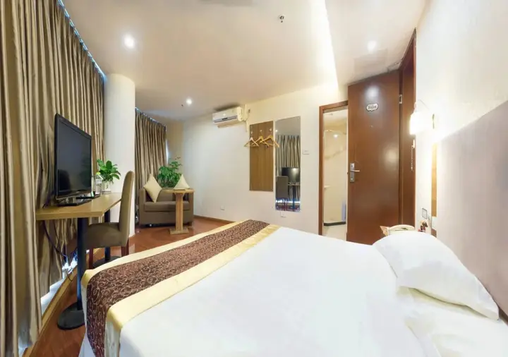 Чэнду: Forstar Hotel Xiaojiahe