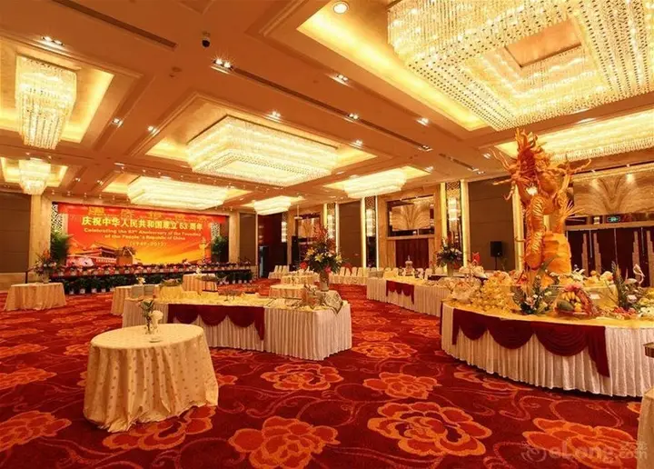 Нанкин: Nanjing Shuang Men Lou Hotel