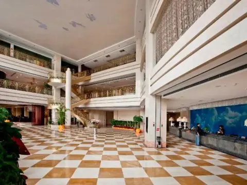 Long You West Lake Hillview International Hotel — фото 1
