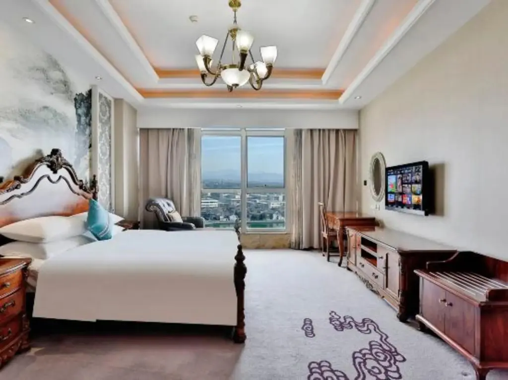 Цюйчжоу: Long You West Lake Hillview International Hotel