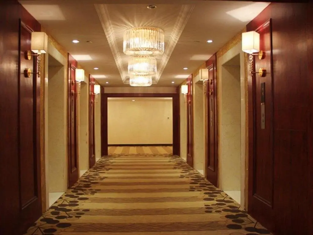 Fengcheng Hotel — фото 1