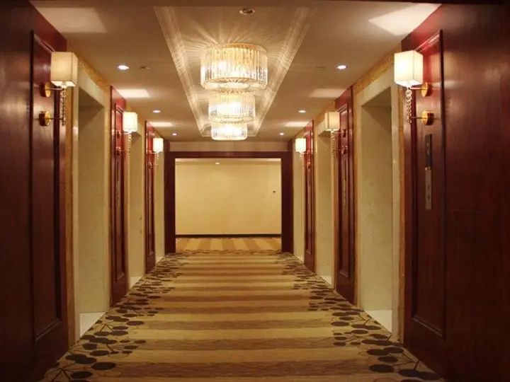 Даньдун: Fengcheng Hotel
