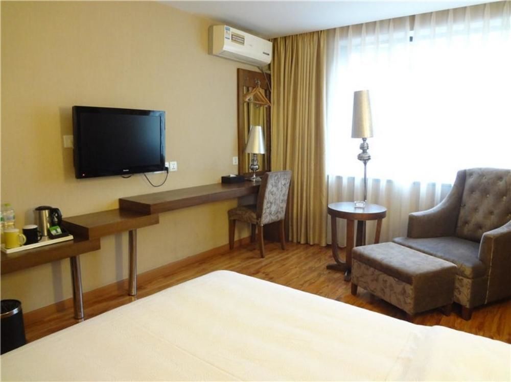 Чэнду: Phoenix Regalia Hotel (Chengdu Taisheng)