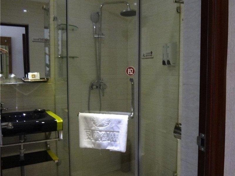 Чэнду: Phoenix Regalia Hotel (Chengdu Taisheng)