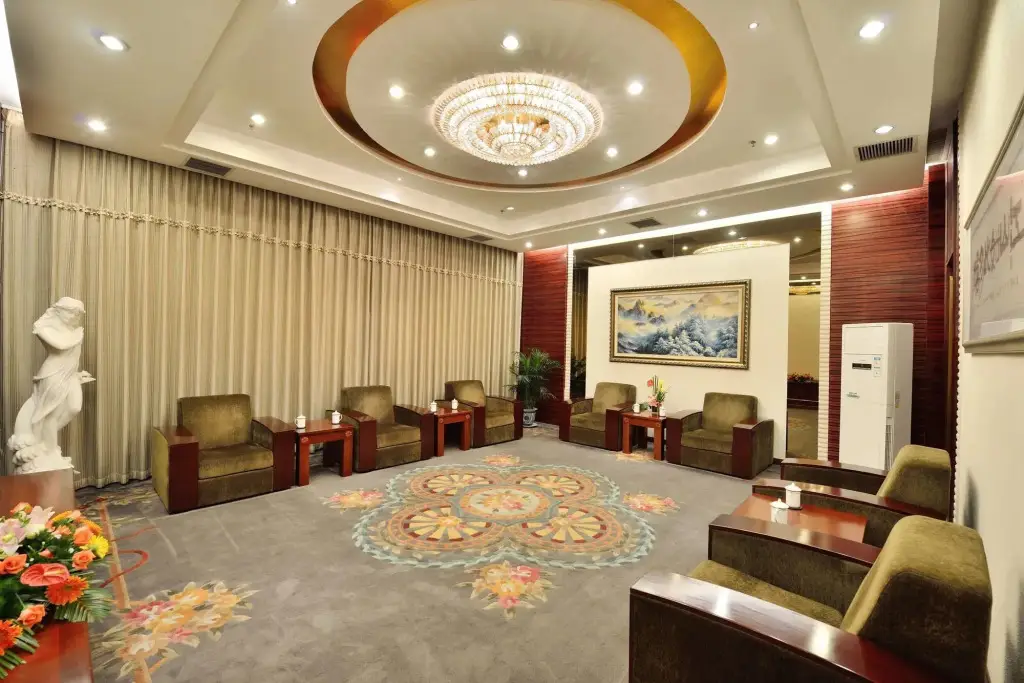 Excemon Hefei Peace Hotel — фото 1