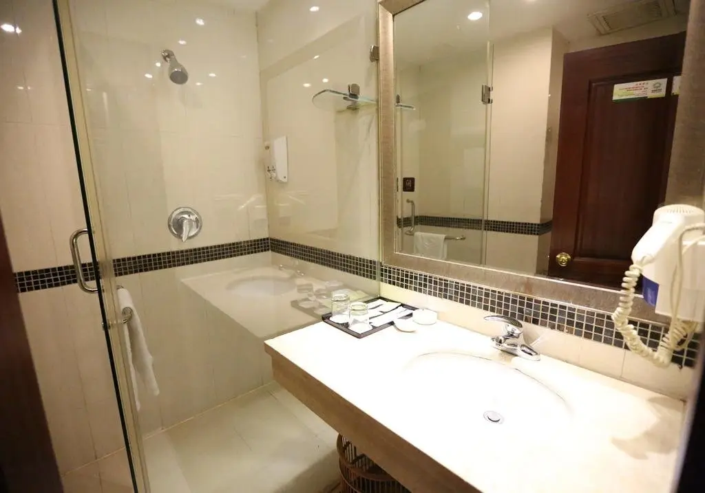 Наньчан: Milan Holiday Hotel