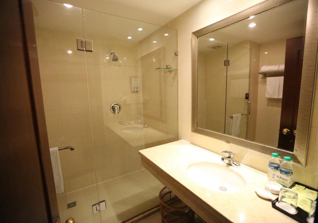 Наньчан: Milan Holiday Hotel