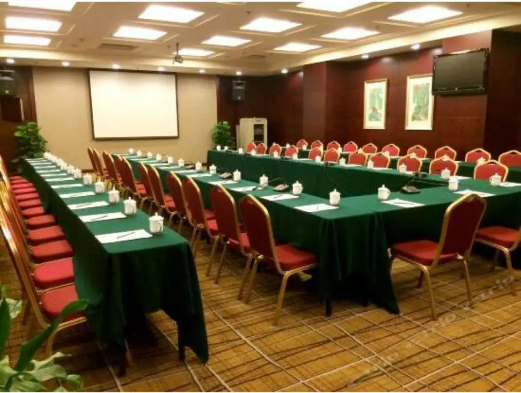 Пекин: Yulong International Hotel