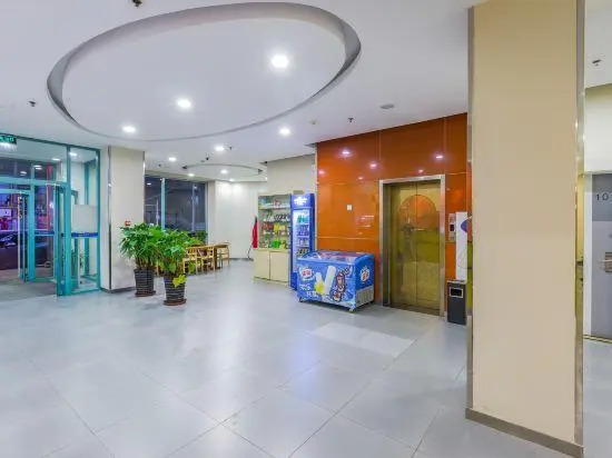 Баодин: Eaka Hotel